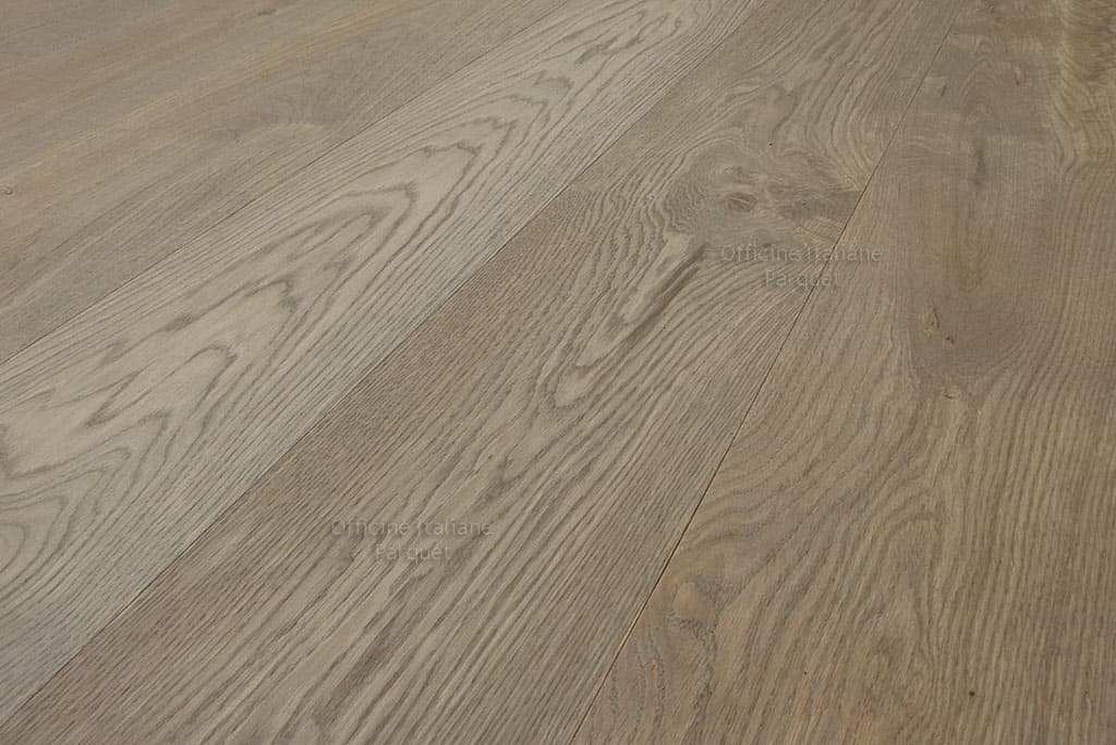 Parquet rovere grigio sfumato 100 made in italy Parquet rovere grigio chiaro